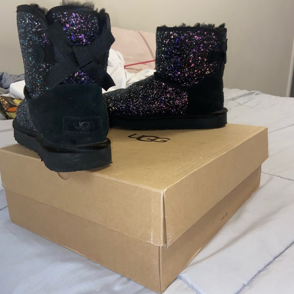 uggs - Picture 4 of 4